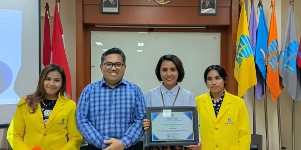 UT KUPANG GELAR SEMINAR AKADEMIK, DORONG MAHASISWA MANFAATKAN AI SEBAGAI MITRA BELAJAR, BUKAN INSTANT