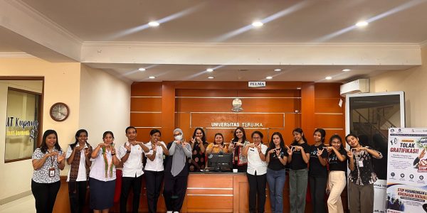65 PESERTA IKUT “POJOK SEHAT” ORMAWA UT KUPANG