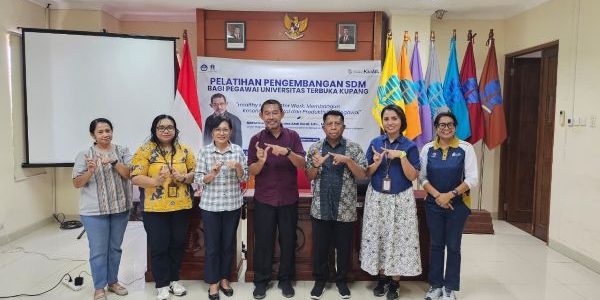 MEMBANGUN KESEHATAN MENTAL DAN PRODUKTIVITAS PEGAWAI UT KUPANG GELAR PELATIHAN PENGEMBANGAN SDM