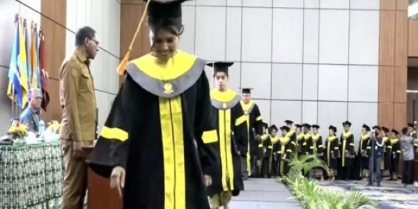 Wisuda Universitas Terbuka Kupang: Bukan Sekadar Seremoni, tapi Momentum Perubahan