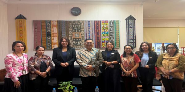 AUDIENSI UT KUPANG DENGAN HOTEL ASTON KUPANG BAHAS PELUANG KERJASAMA PENYELENGGARAAN KEGIATAN AKADEMIK DAN KELEMBAGAAN